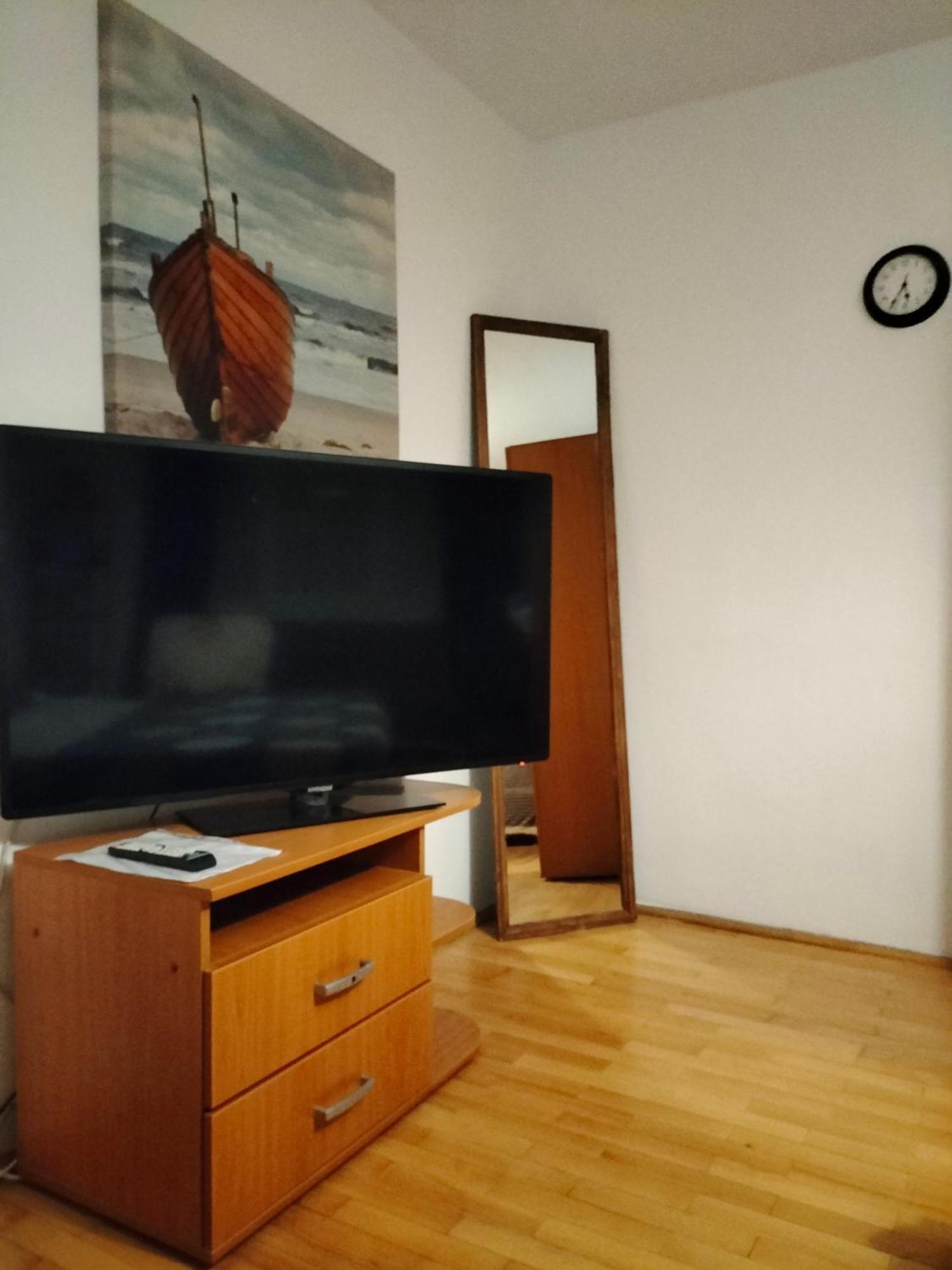 Studio On Орадя Экстерьер фото